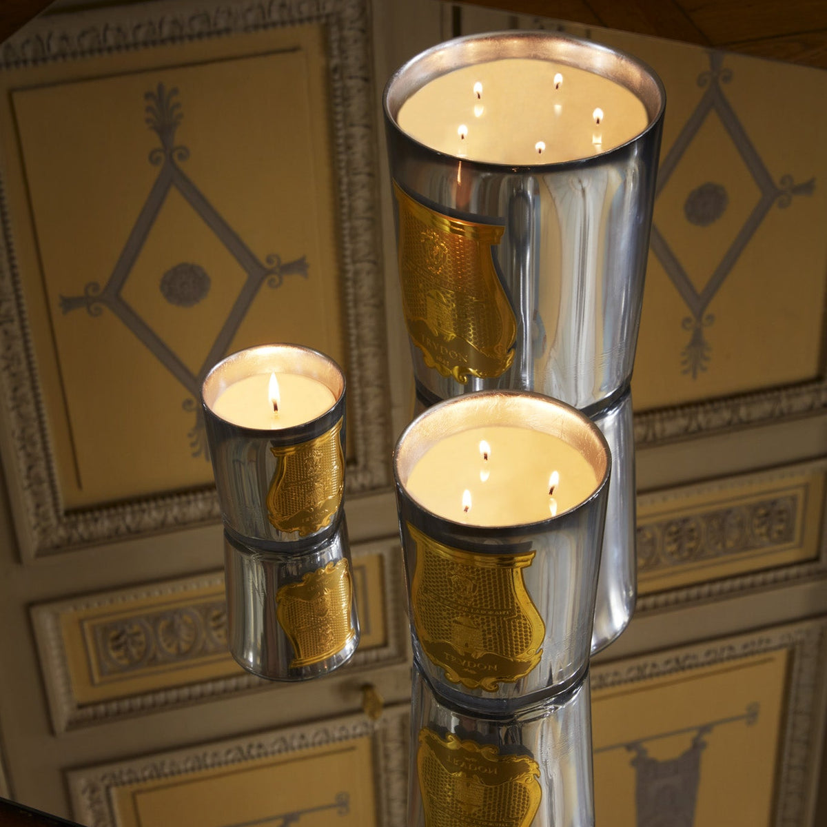 Cabinet des Miroirs Candle | Powdery Amber LIMITED EDITION