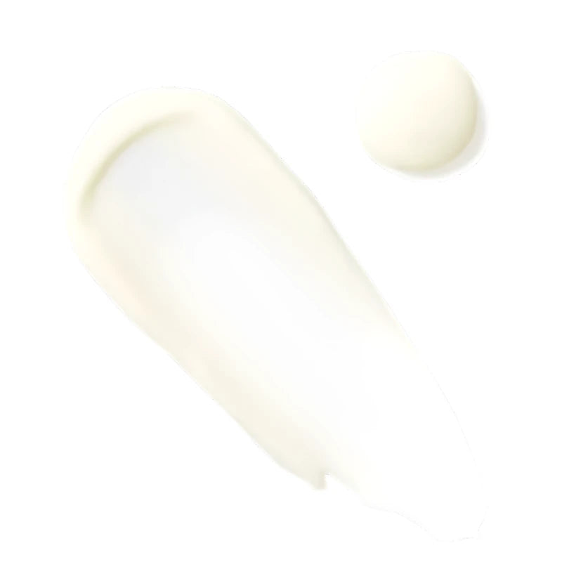 Creamy texture of Augustinus Bader The Retinol Serum for smooth and youthful skin