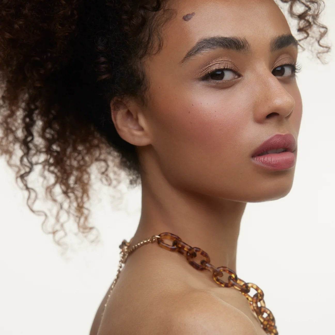 Le Hâle | Bronzing Powder - London Beauty