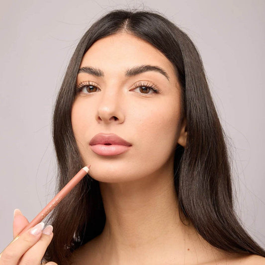 Long-Wearing Lip Liner - London Beauty