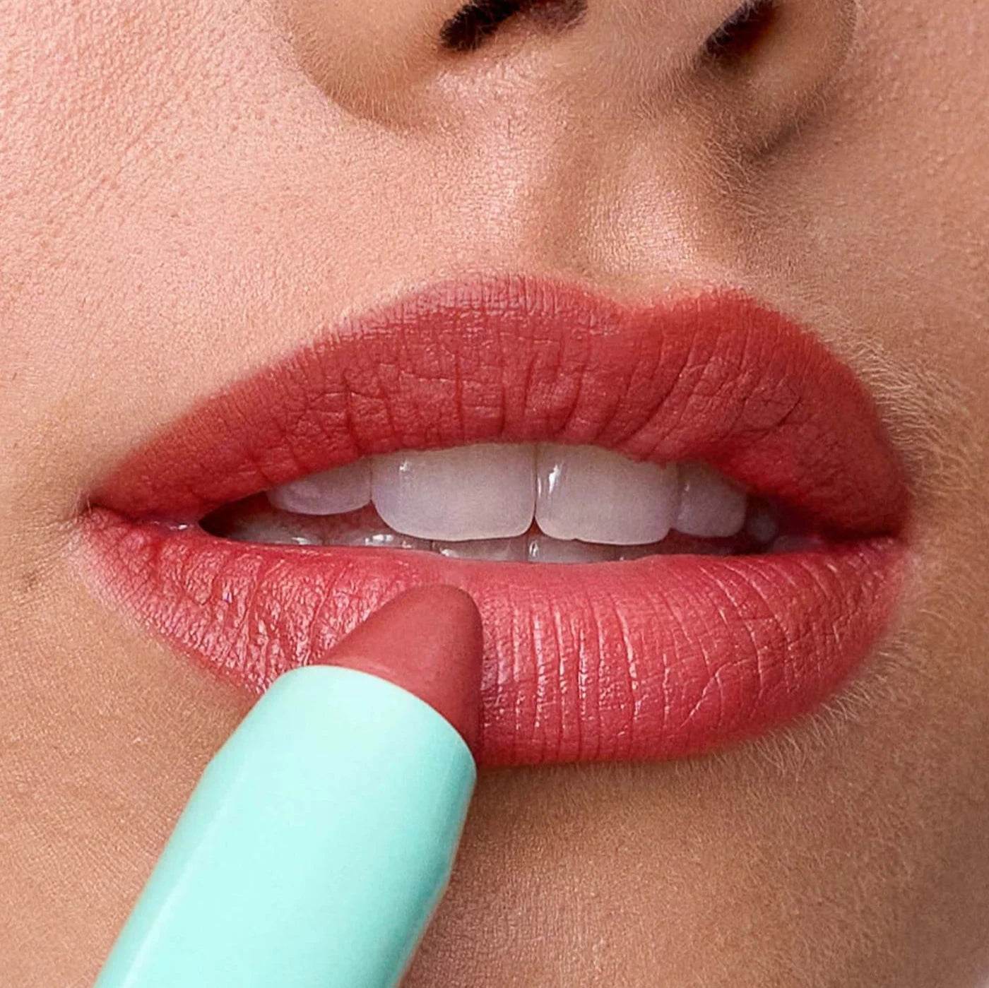 Le Lipstick | Luxury Lip Crayon - London Beauty