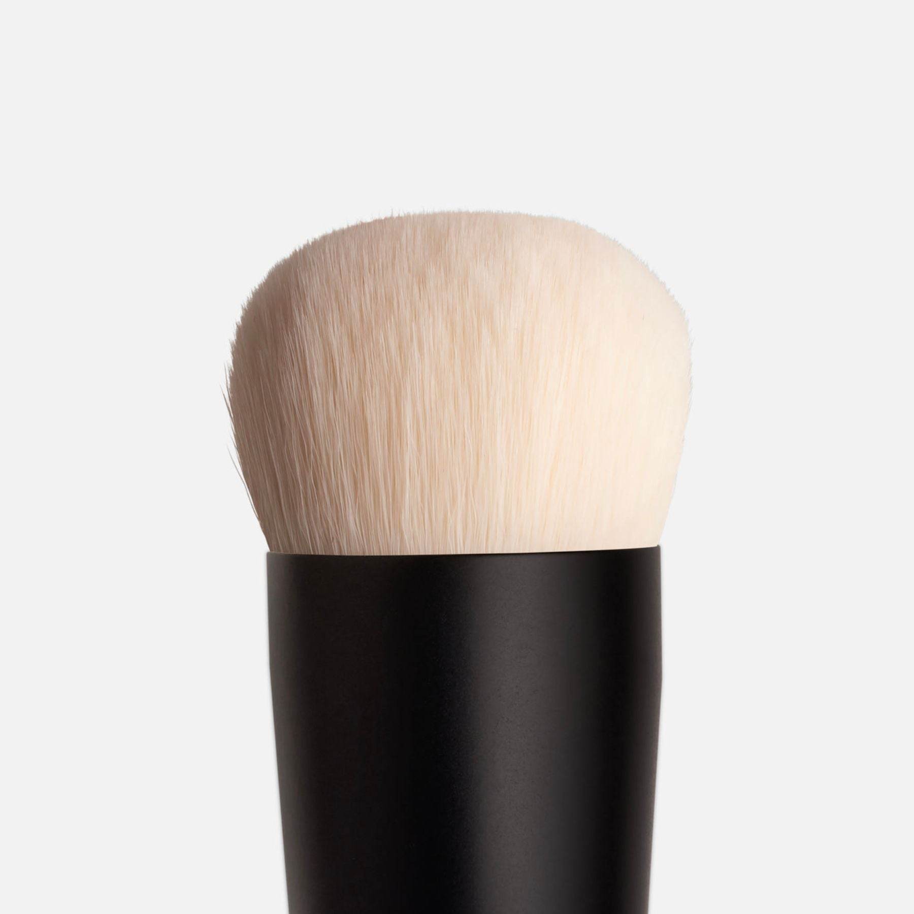 Liquid Blender Brush - London Beauty