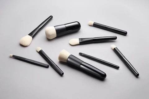 BRUSHES + TOOLS - London Beauty