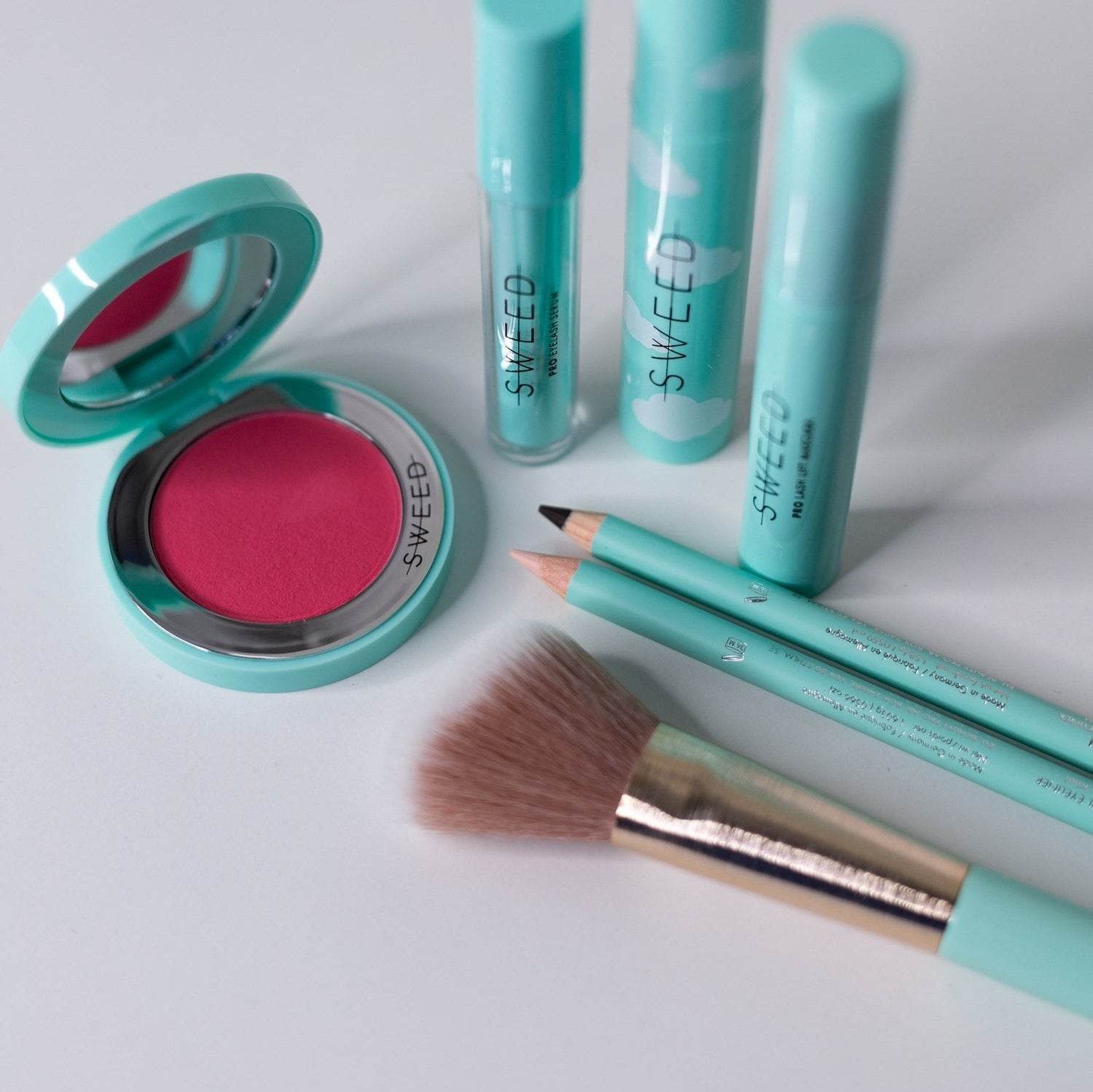 CLEAN MAKEUP