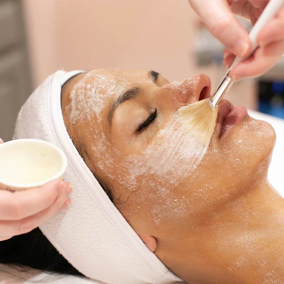 Natura Bisse - Diamond Luminous System With AHAs Facial - London Beauty