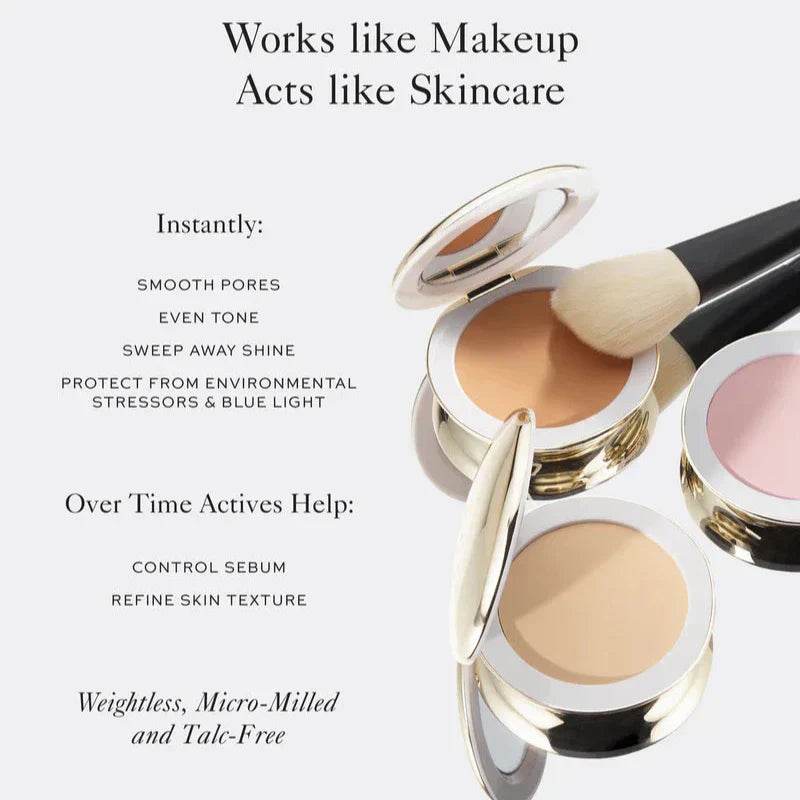 Westman Atelier Pressed Powder with a smooth finish for pore reduction and shine control