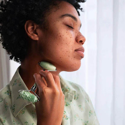 Jade Facial Roller - London Beauty
