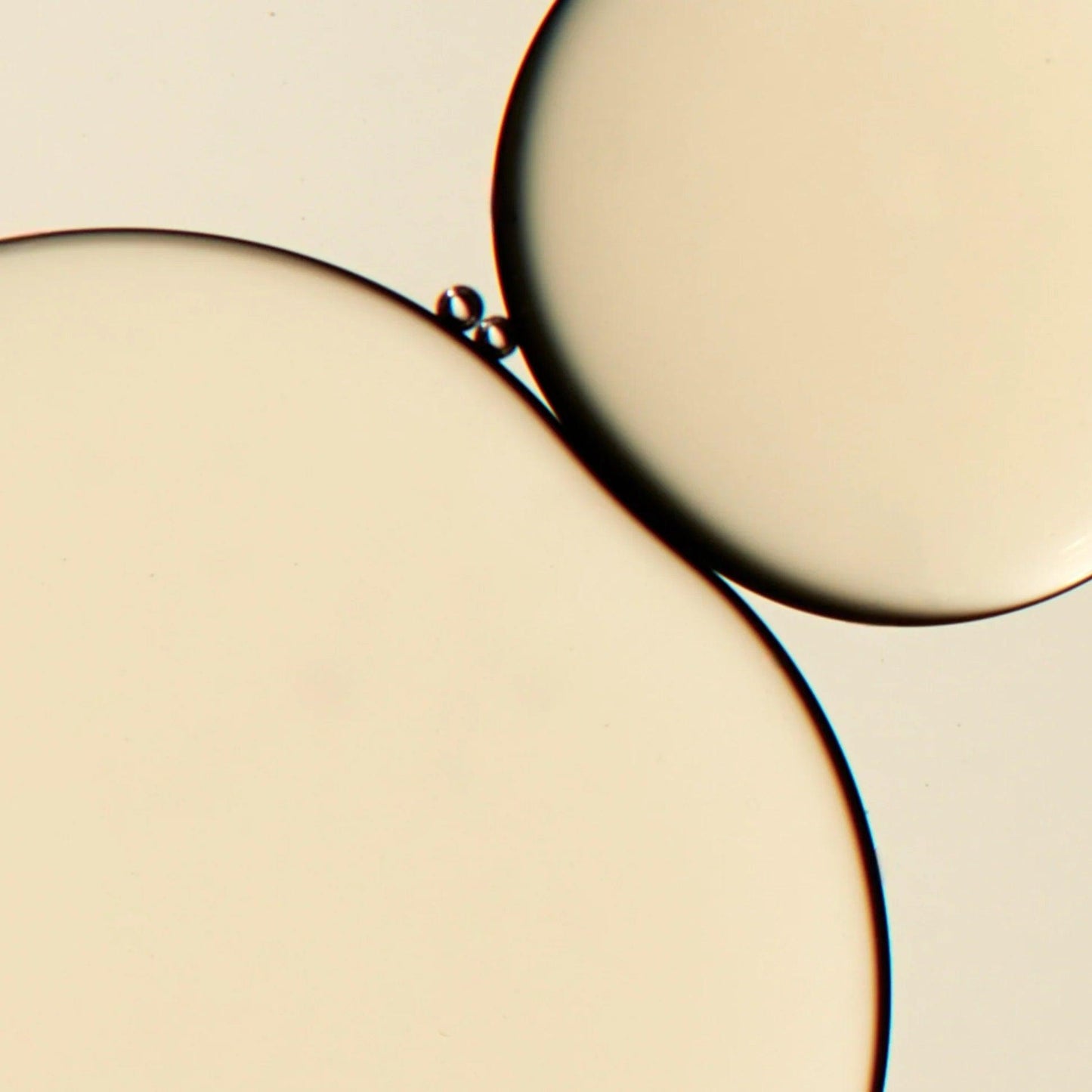 Miracle Facial Oil | Shop Omorovicza at London Beauty