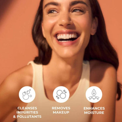 Natura Bissé Comfort Creamy Cleanser promoting clean skin by removing makeup and enhancing moisture