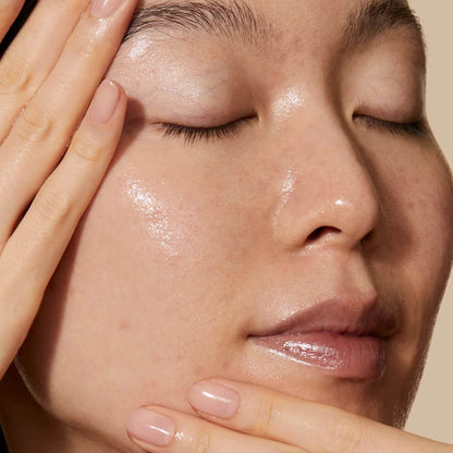 Queen Hydrating Essence - London Beauty