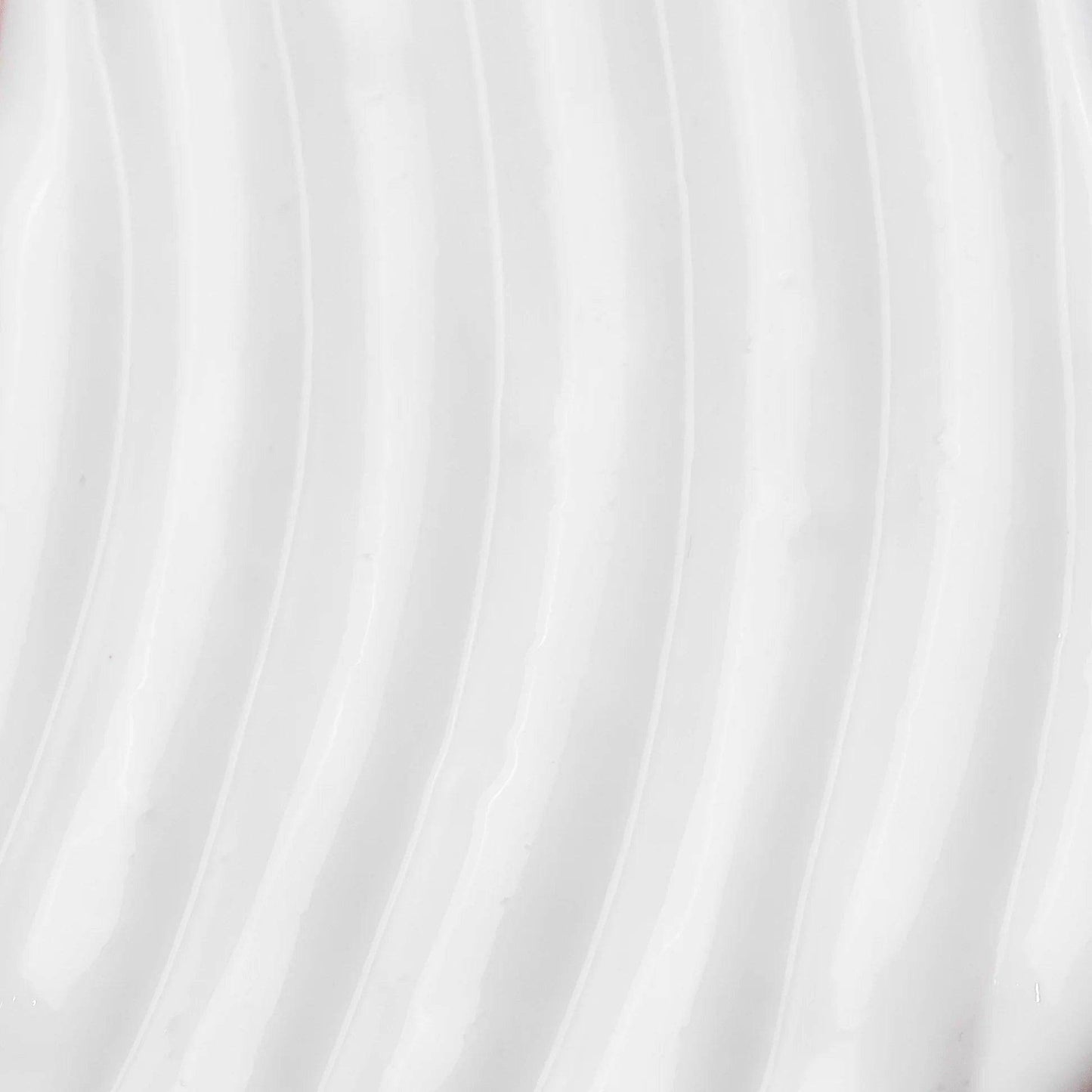 Omorovicza Cream for Youthful Hands with Hydrating Ingredients for Soft Skin