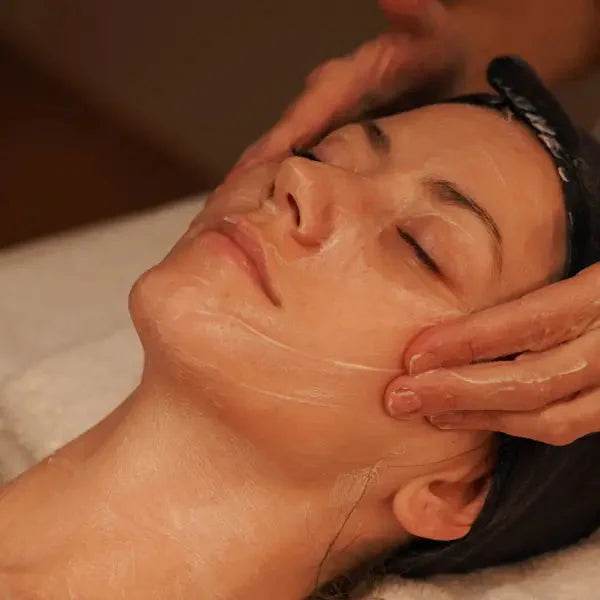 Facial - Omorovicza Illuminating Skin Therapy - London Beauty
