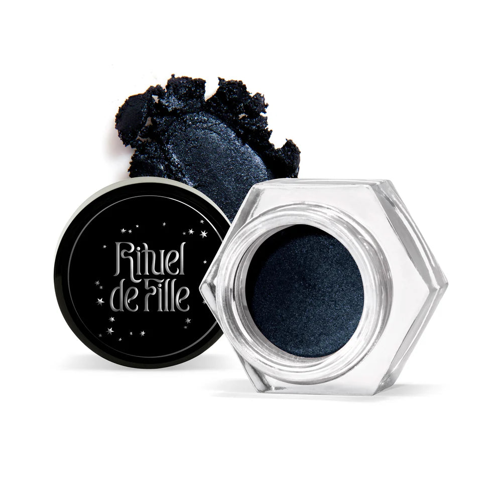 Rituel de Fille Cream Eyeshadow in deep navy with silky texture and rich pigmentation
