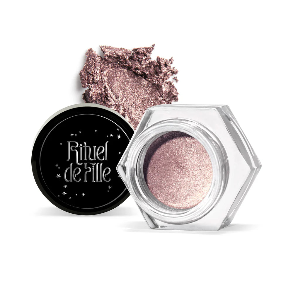 Rituel de Fille Cream Eyeshadow in shimmering mauve with rich pigment for elegant eye makeup